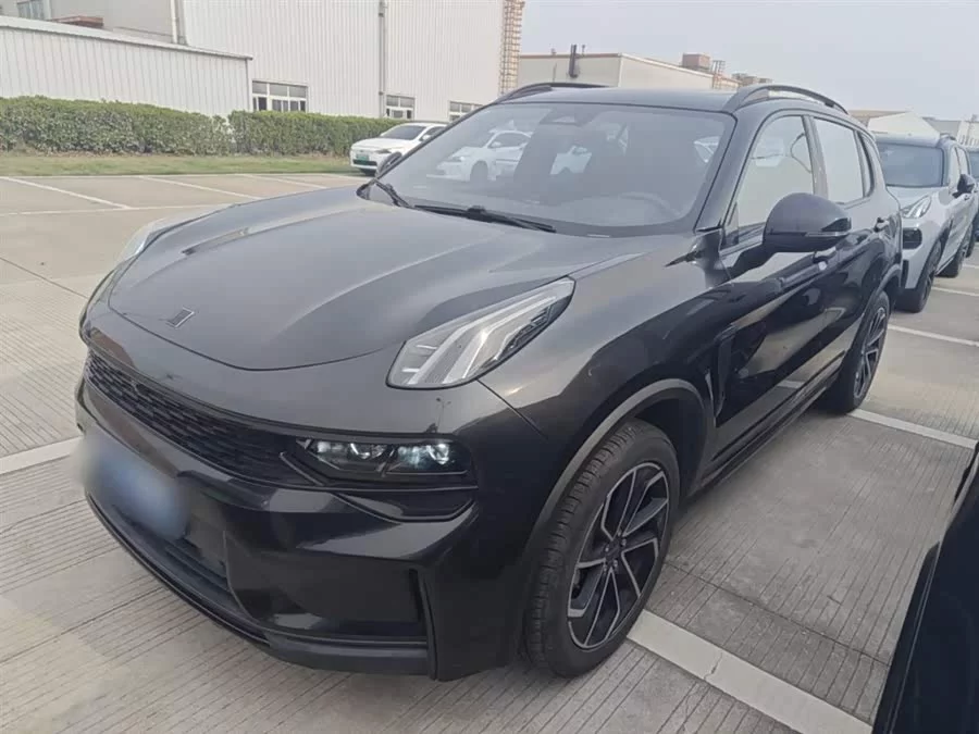 Lynk & Co 01
