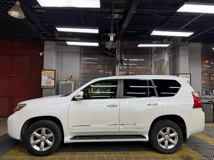 Lexus GX