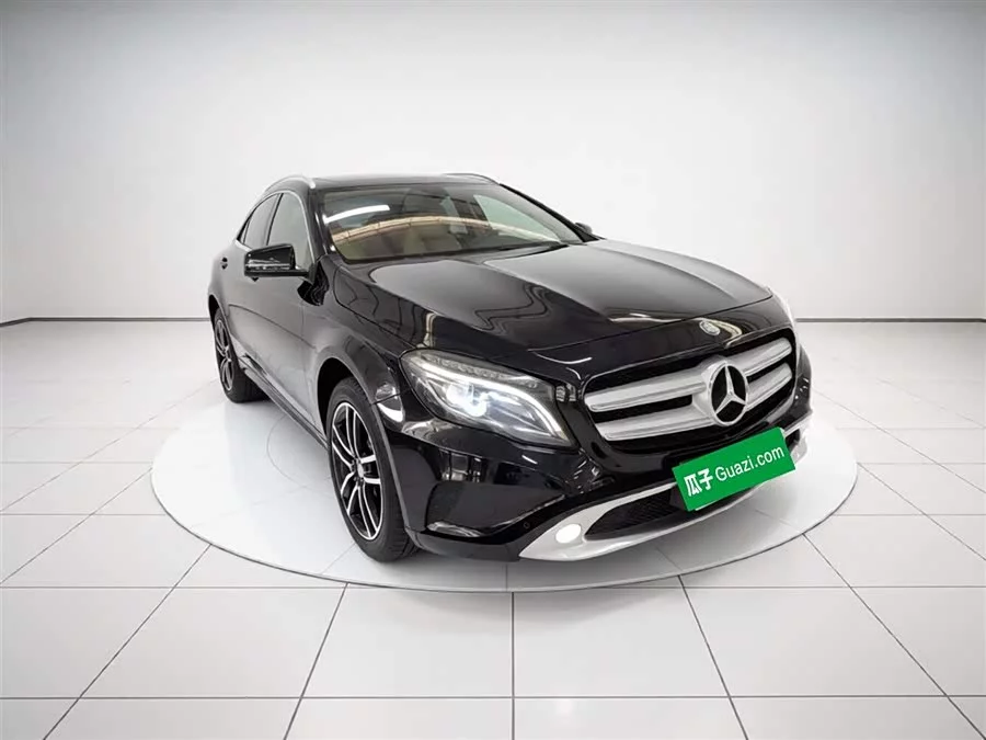 Mercedes Benz GLA