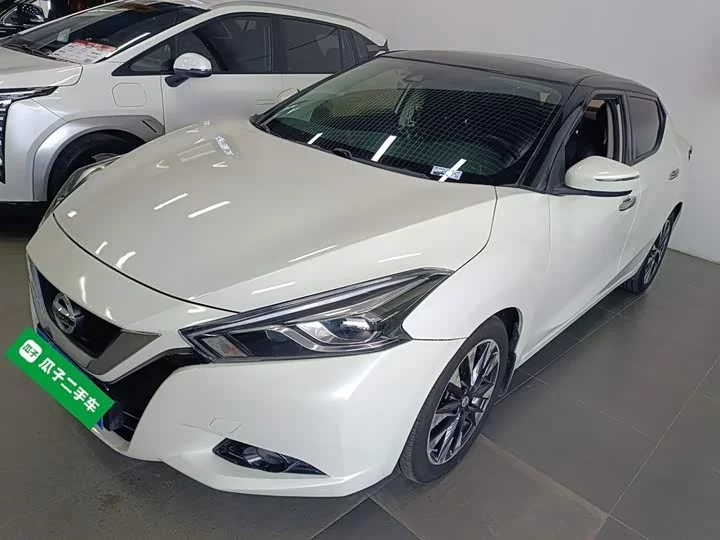 Nissan bluebird