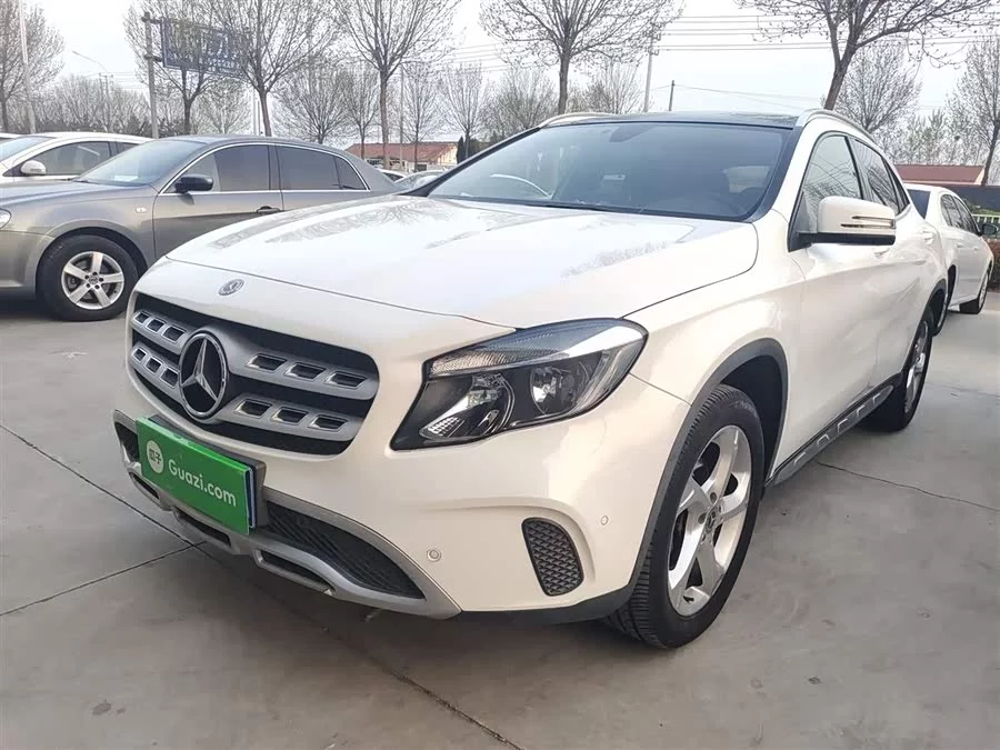 Mercedes Benz GLA
