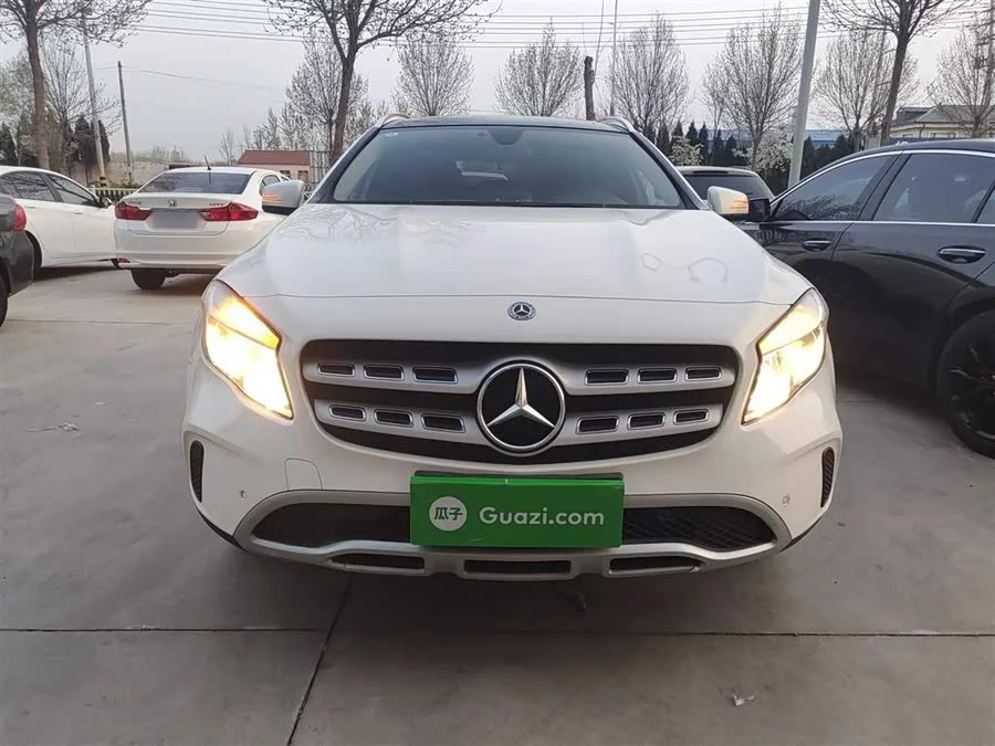 Mercedes Benz GLA