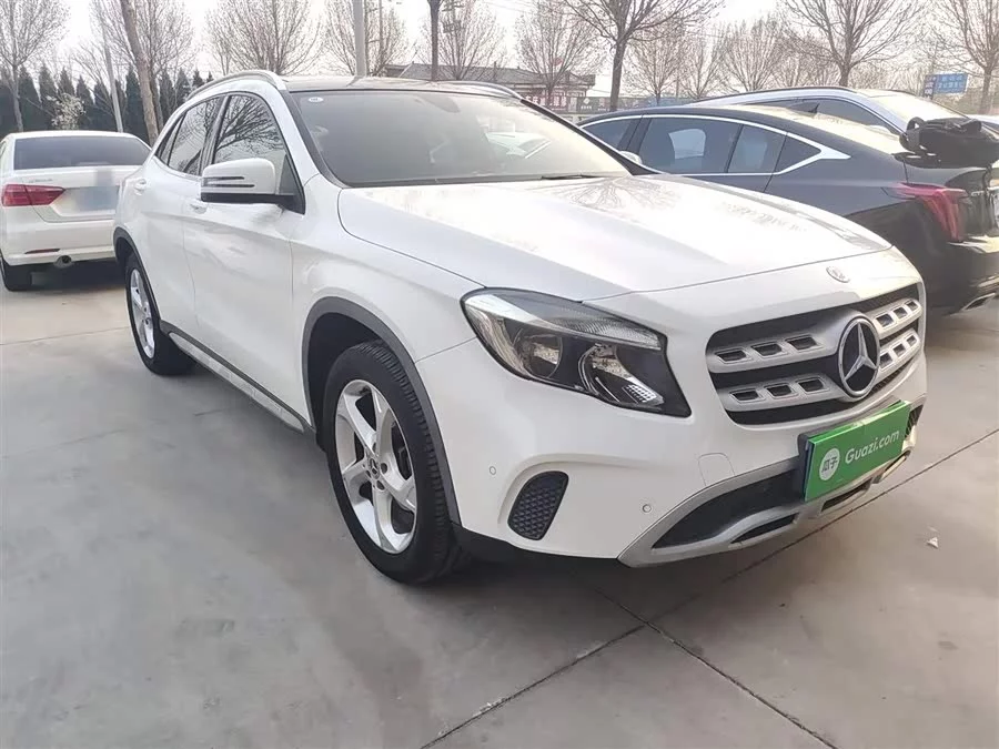 Mercedes Benz GLA