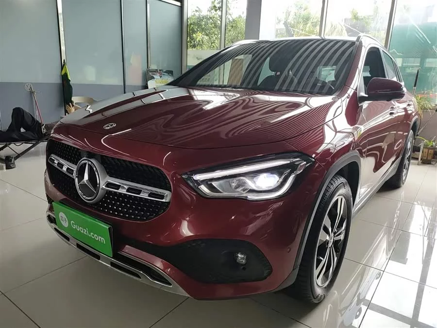Mercedes Benz GLA