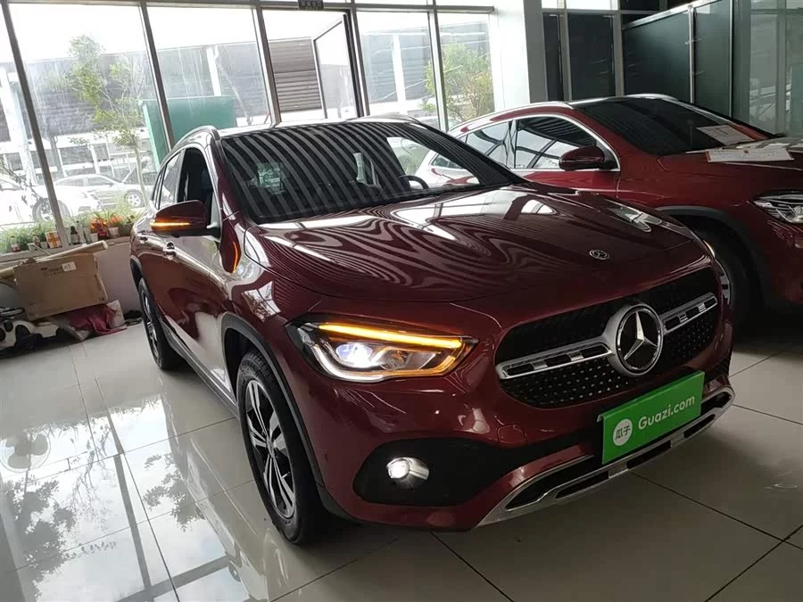 Mercedes Benz GLA