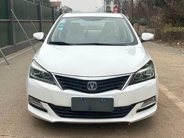 Changan Yuexiang V7