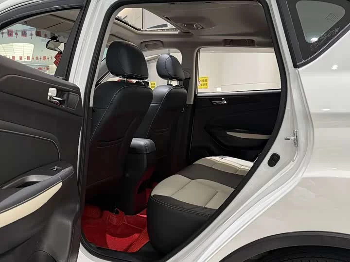 Changan CS35