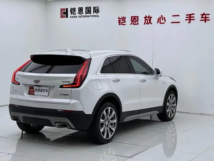 Cadillac XT4