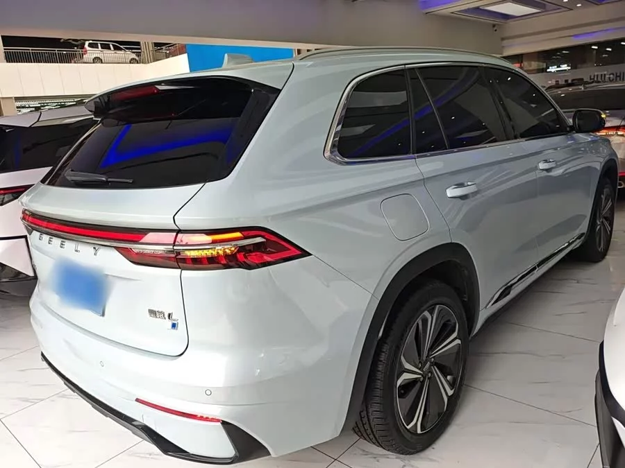 Geely Xingyue L