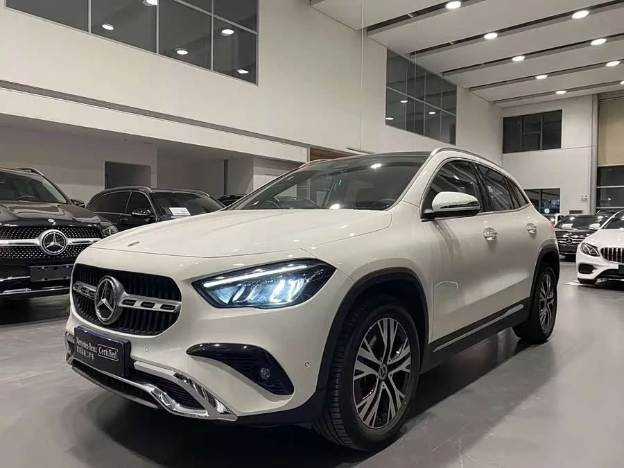 Mercedes Benz GLA