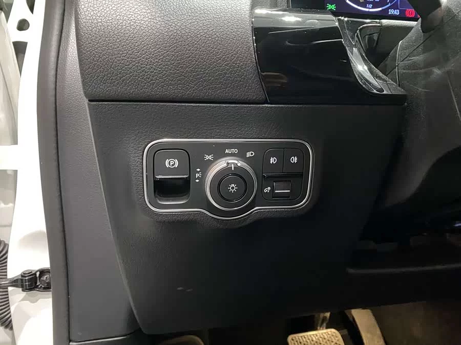 Mercedes Benz GLA