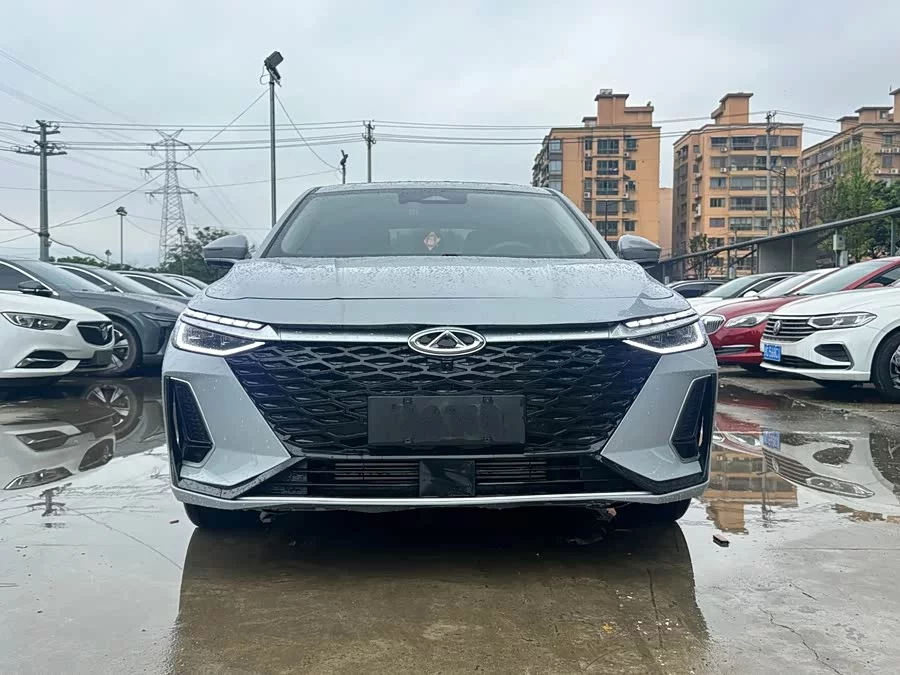 Chery Arrizo 8