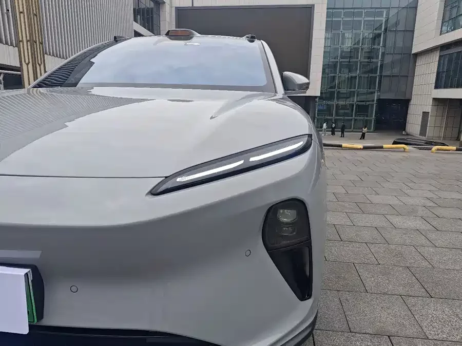 NIO ET5T
