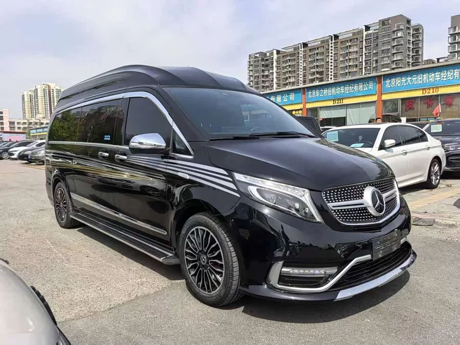 Mercedes Benz Class V