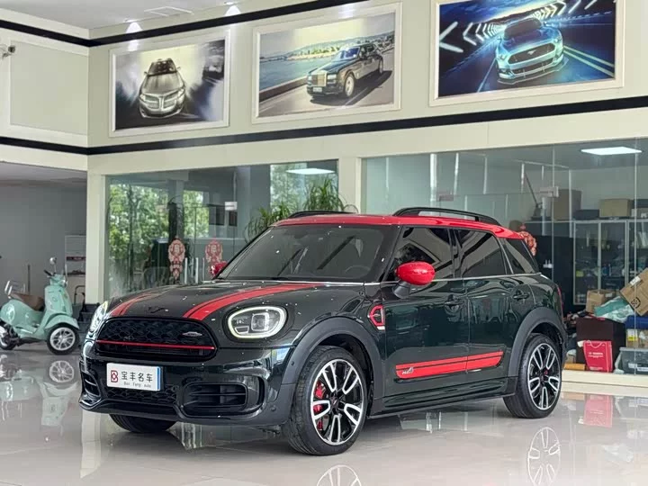 MINI JCW COUNTRYMAN