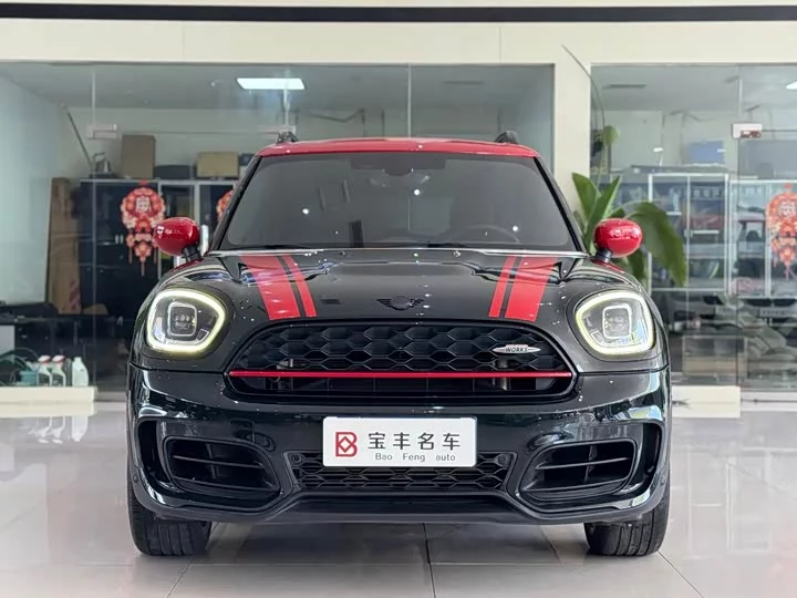 MINI JCW COUNTRYMAN