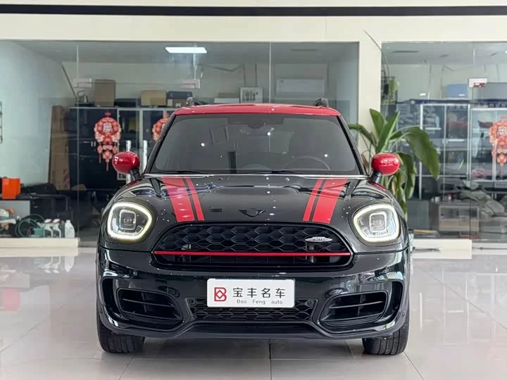 MINI JCW COUNTRYMAN