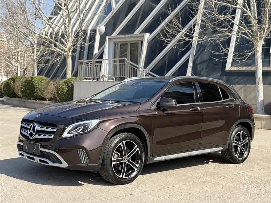 Mercedes Benz GLA
