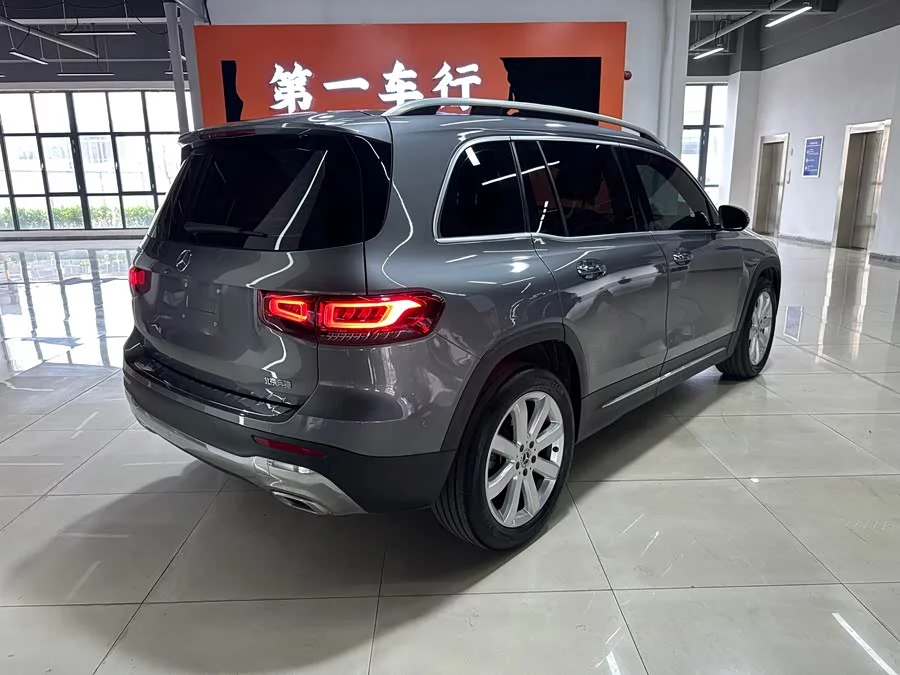 Mercedes Benz GLB