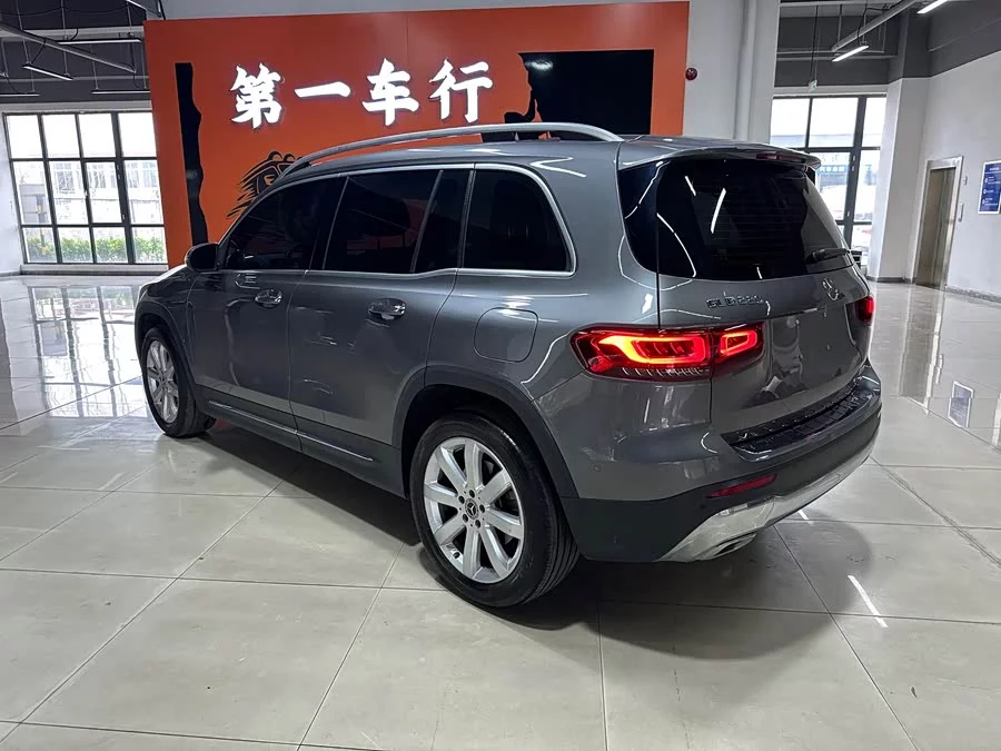 Mercedes Benz GLB