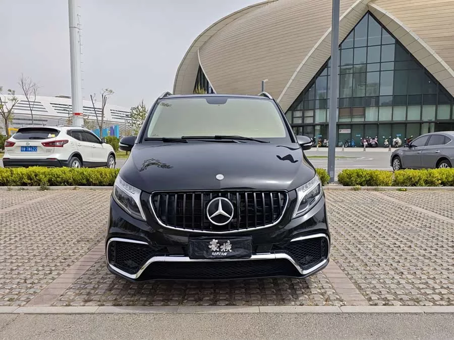 Mercedes Benz Vito