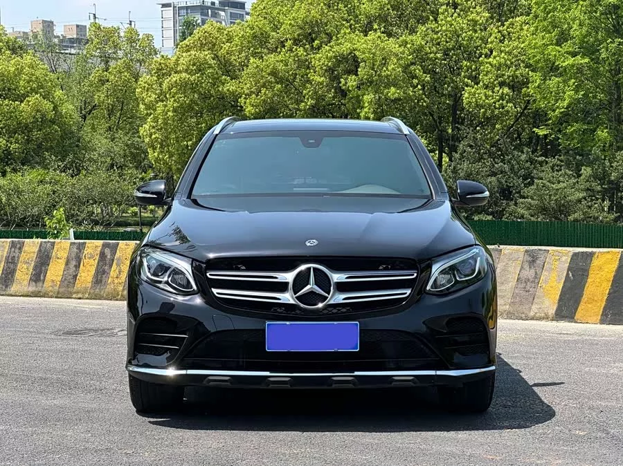 Mercedes Benz GLC