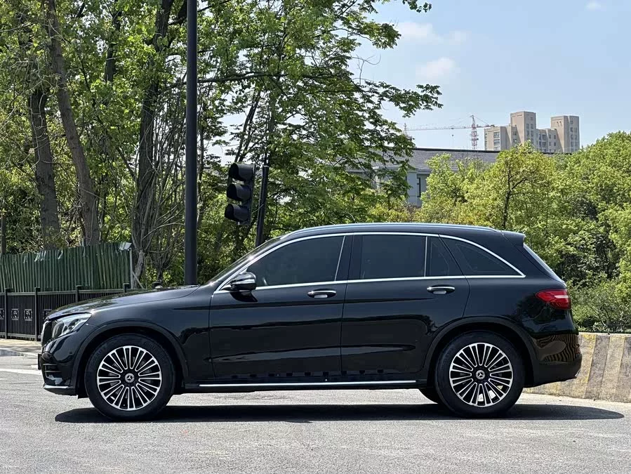 Mercedes Benz GLC