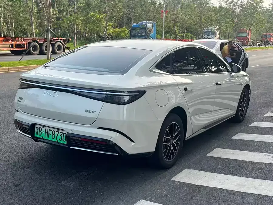 BYD seal 07 DM-i