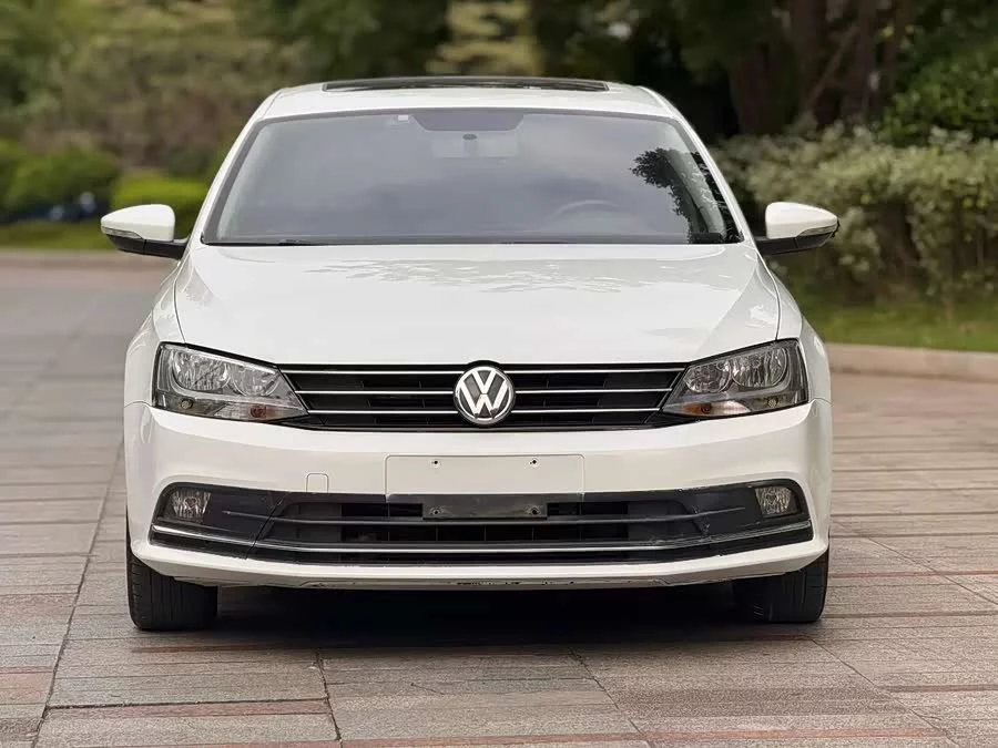 Volkswagen Sagitar