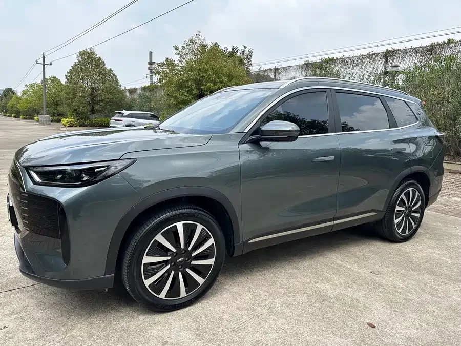 Chery Fengyun T8