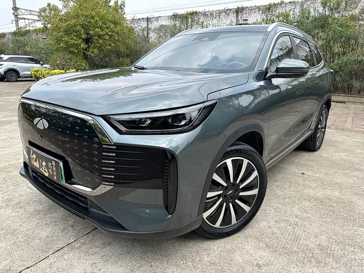 Chery Fengyun T8