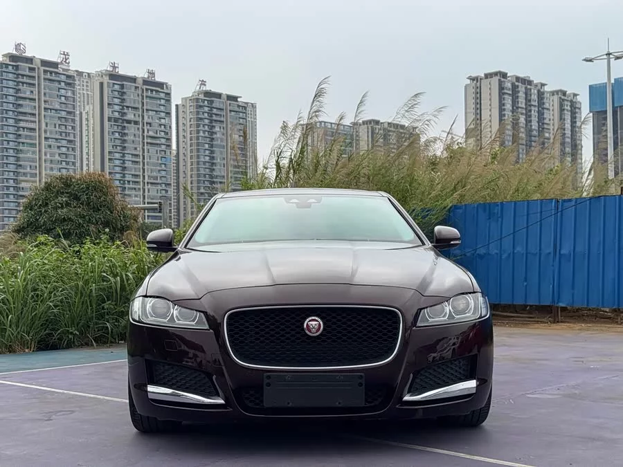 Jaguar XFL