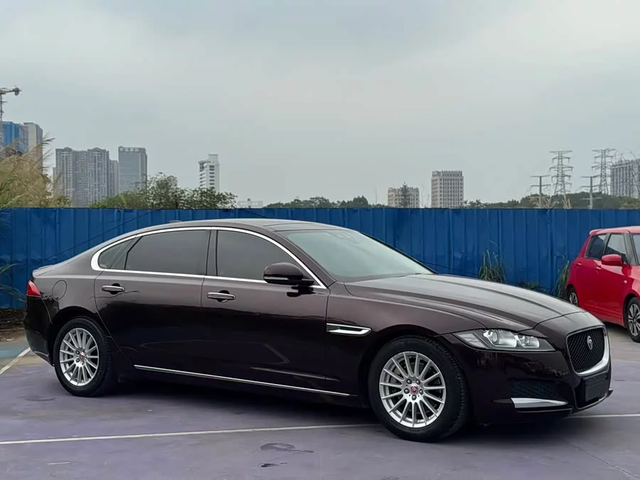 Jaguar XFL