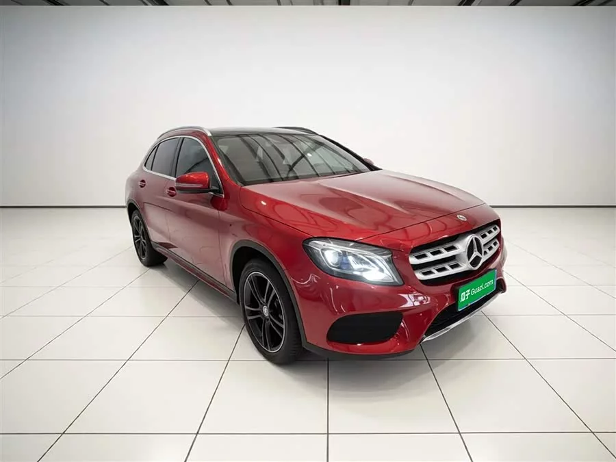 Mercedes Benz GLA