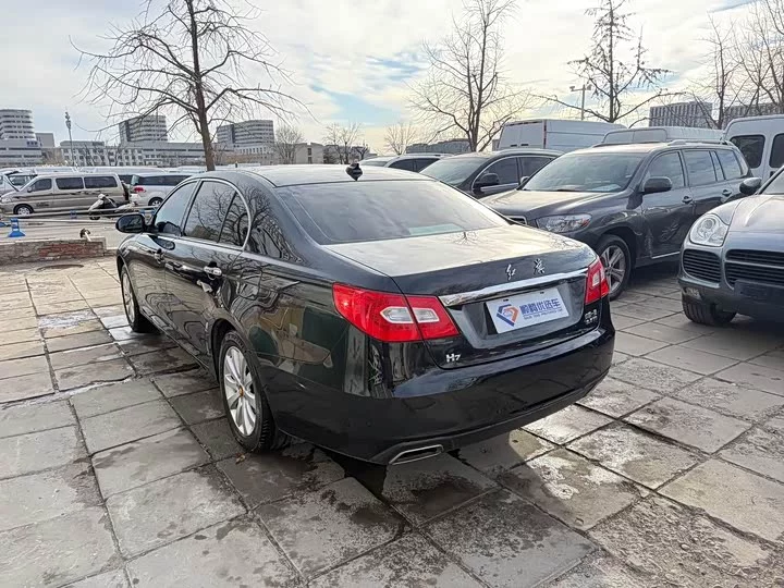 Hongqi H7
