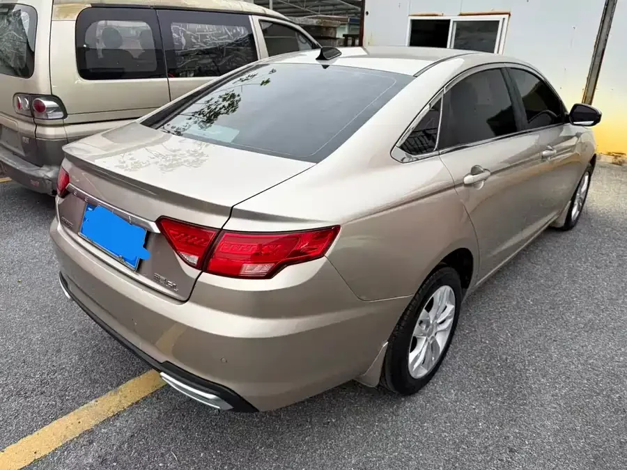 Geely Emgrand GL