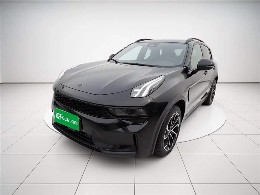 Lynk & Co 01