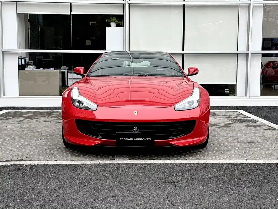 Ferrari GTC4Lusso