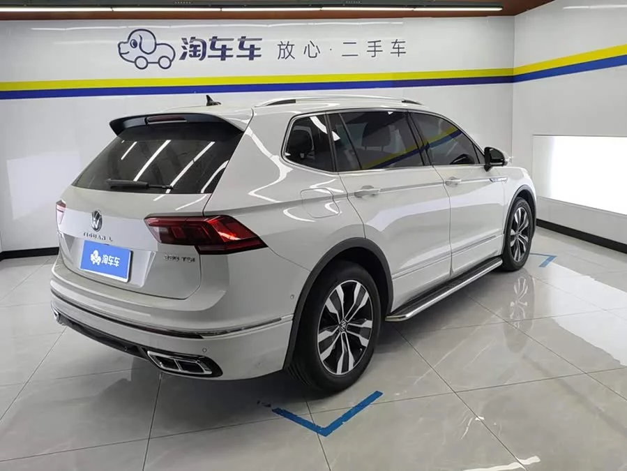 Volkswagen Tiguan L