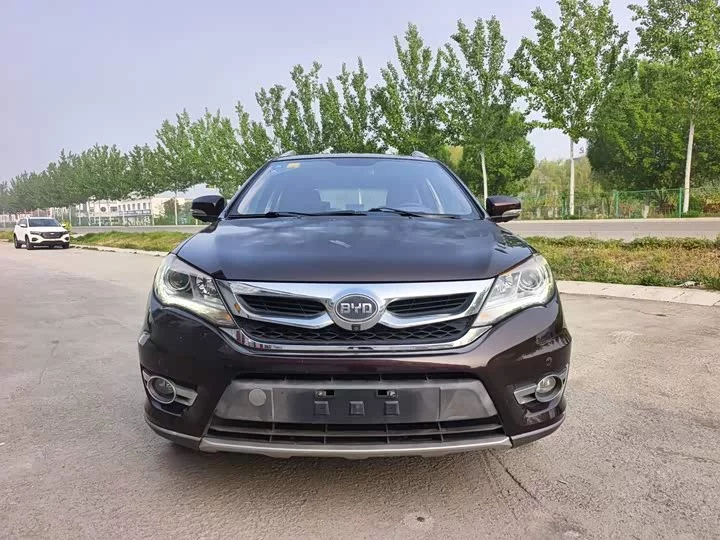 BYD S7