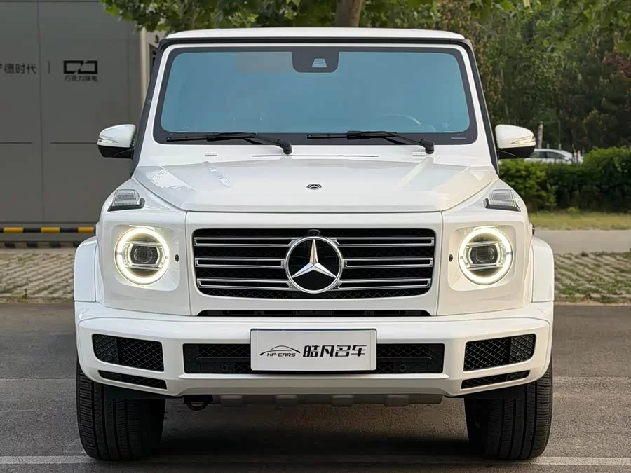 Mercedes Benz G-rated