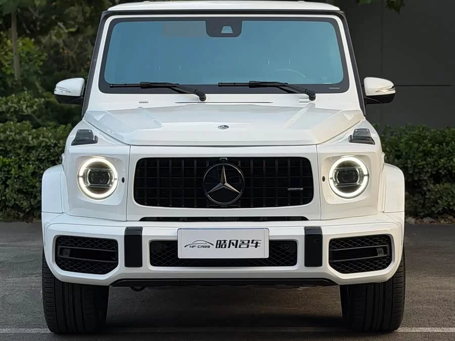 Mercedes Benz G-rated