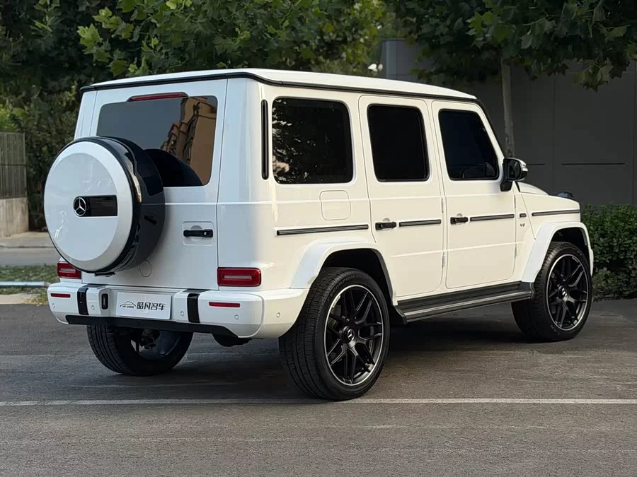 Mercedes Benz G-rated
