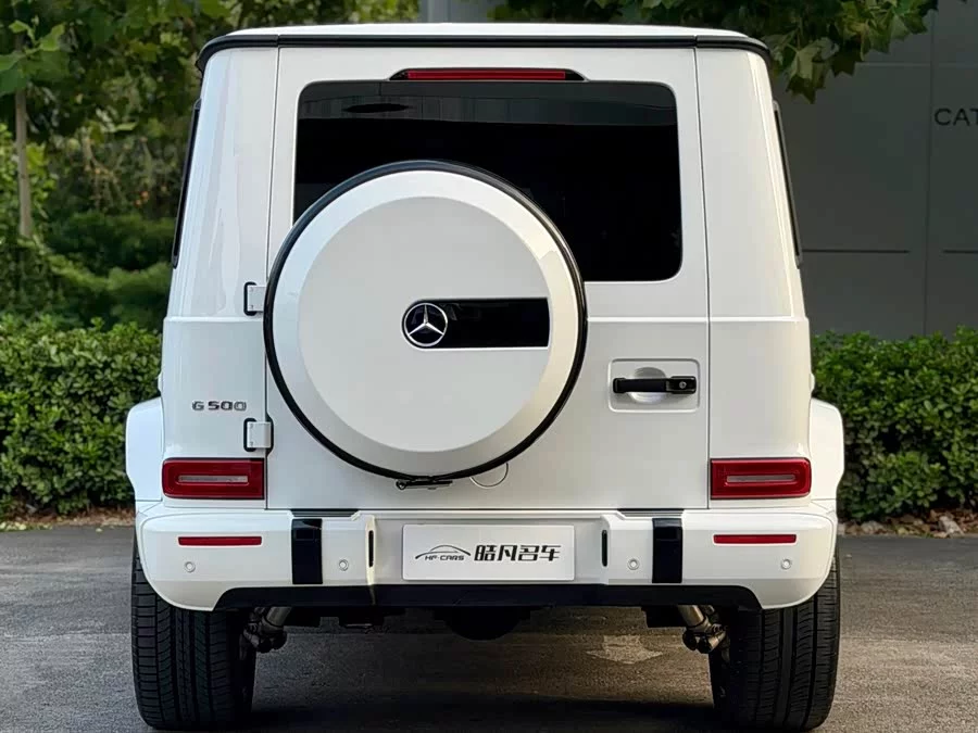 Mercedes Benz G-rated