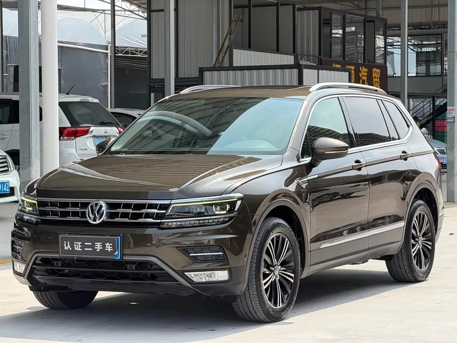 Volkswagen Tiguan L