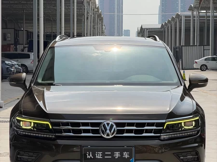 Volkswagen Tiguan L