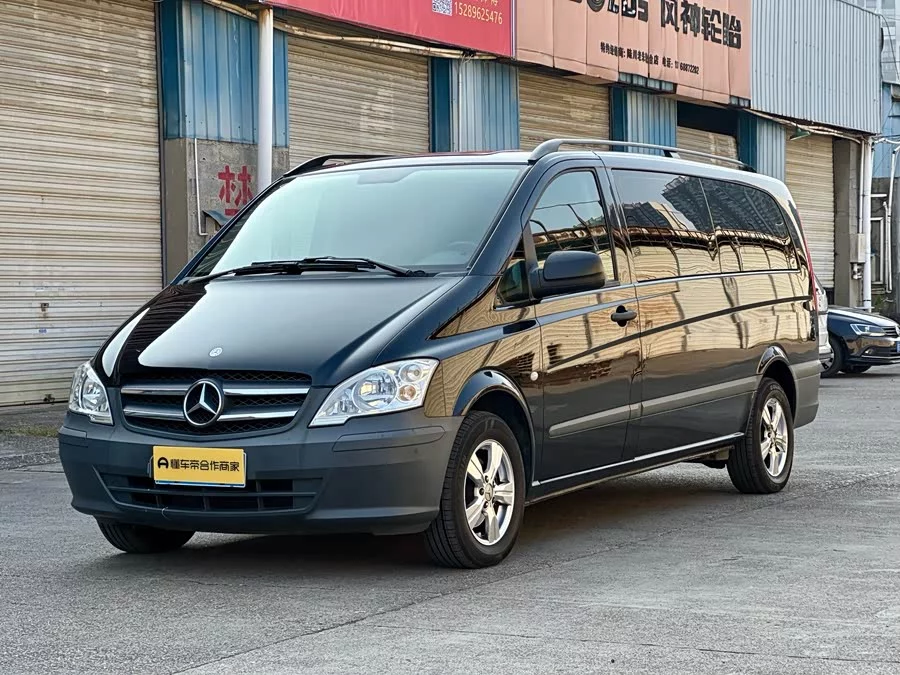 Mercedes Benz Vito