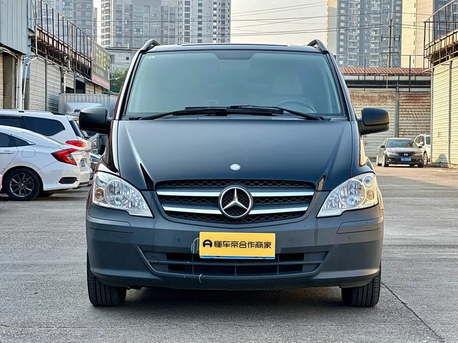 Mercedes Benz Vito