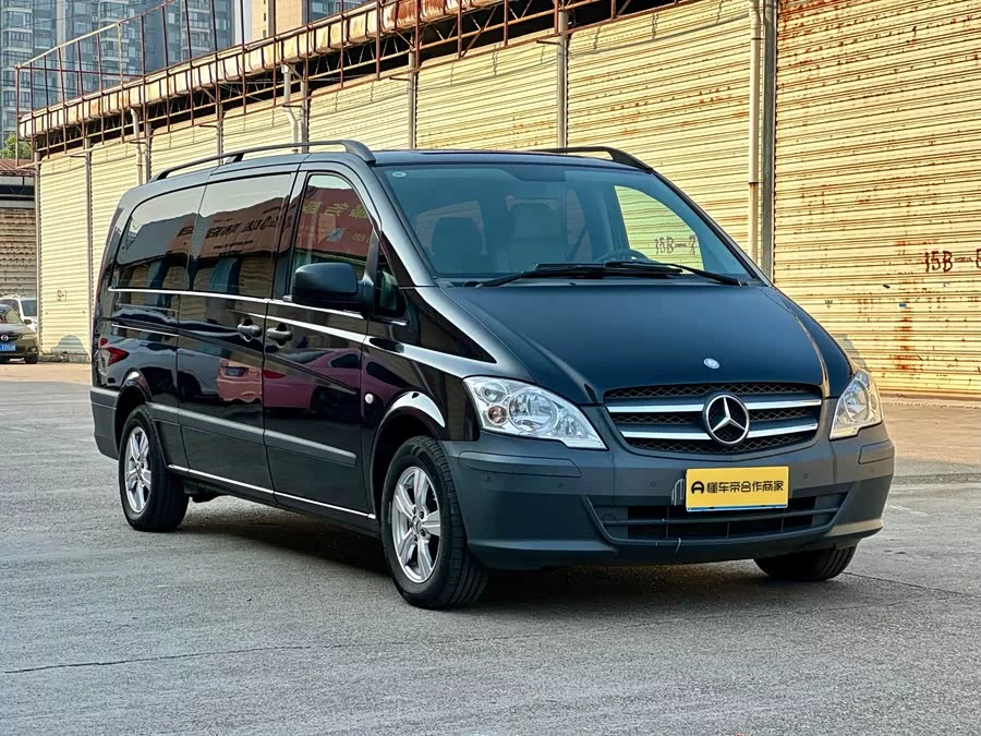 Mercedes Benz Vito