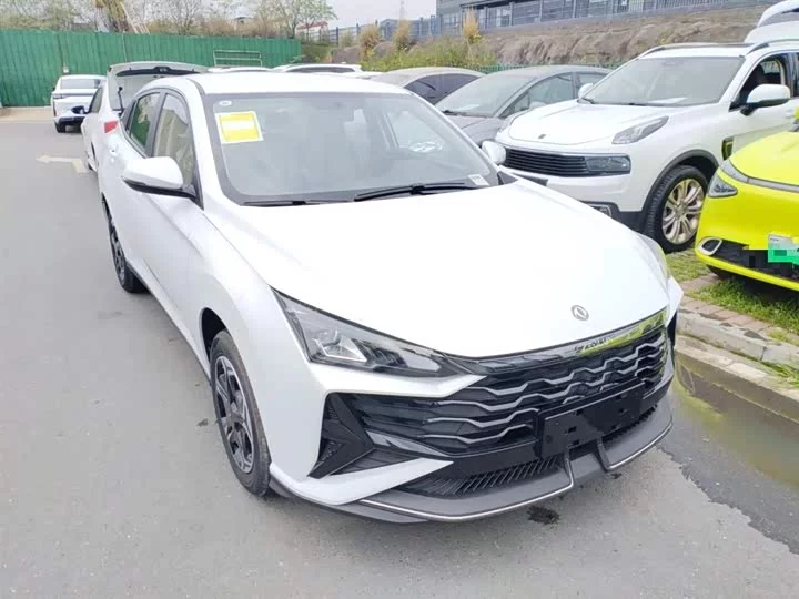 Dongfeng Yixuan